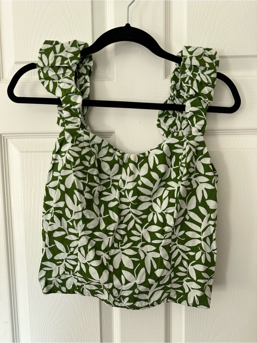 Abercrombie & Fitch Green Leaf Print Crop Top M Ruched Strap Smocked Back Cotton